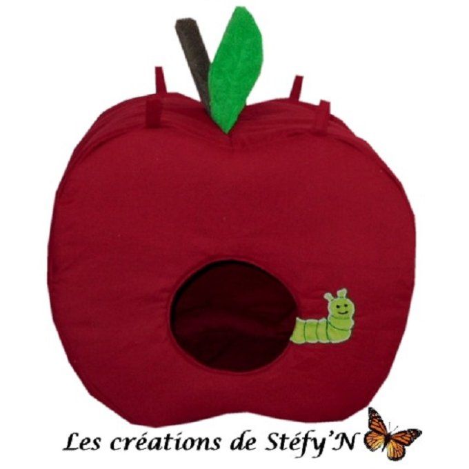 cabane pomme rouge